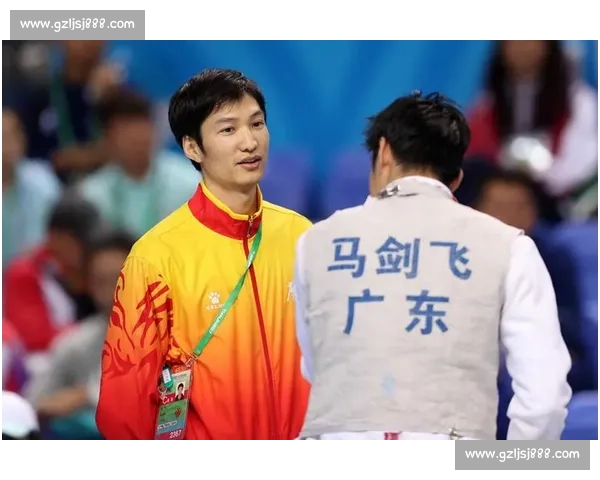 巴特尔对决雅桑克莱的巅峰力量美学与时代记忆之战赛场传奇碰撞